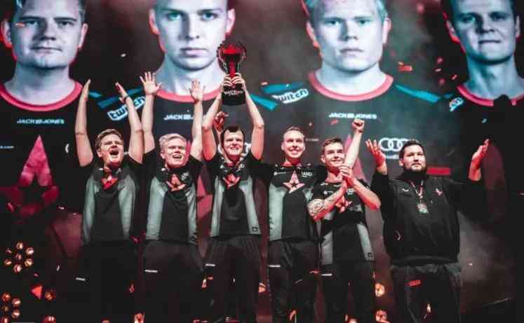 这位明星球 这位明星球