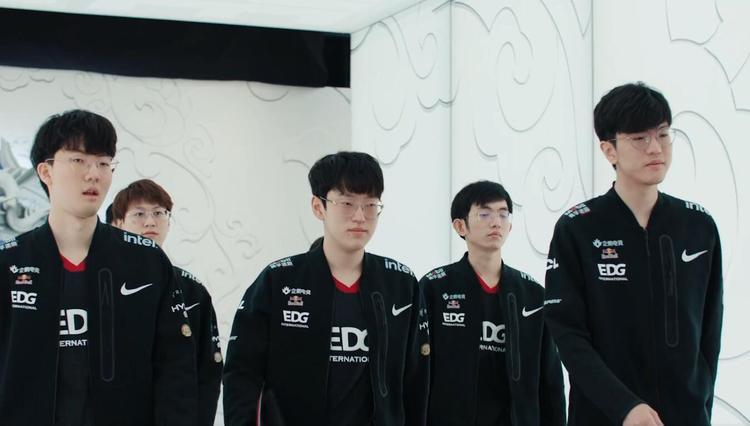 强调整体合 强调整体合