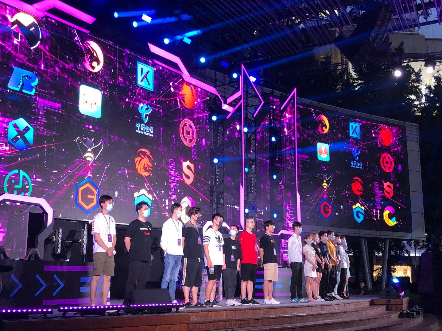 强劲的球队 强劲的球队